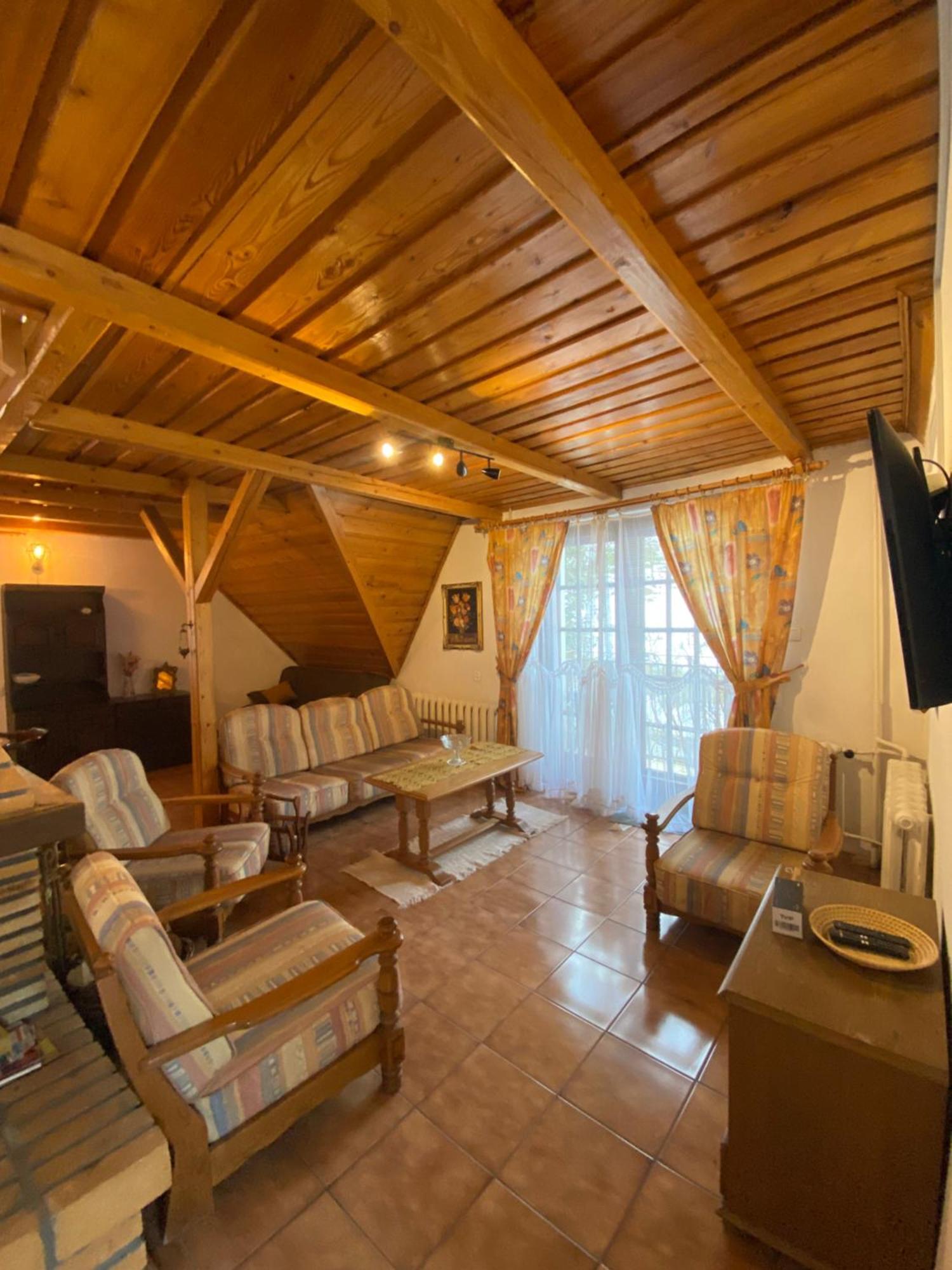 Beskidzka Apartments Суха-Бескидзка Экстерьер фото